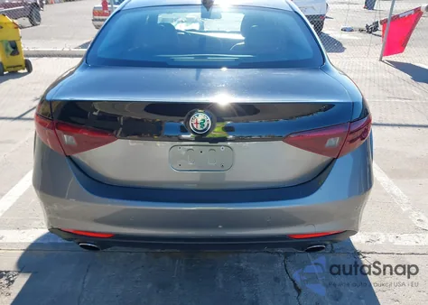 2017 Alfa Romeo Giulia Ti Rwd из США, поврежденный, VIN ZARFAECN8H7536327